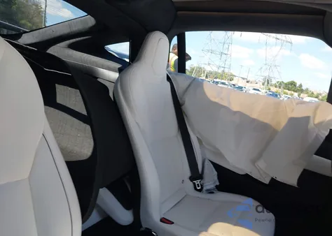 2023 Tesla Model X Plaid Tri Motor All-Wheel Drive из США, поврежденный, VIN 7SAXCBE69PF429215